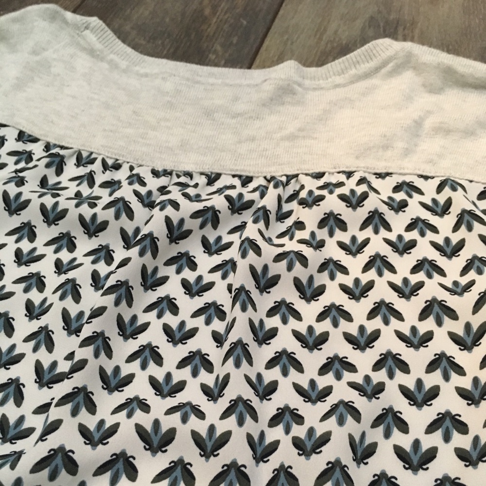 LOFT gray mixed media sweater size XS - Picture 4 of 4
